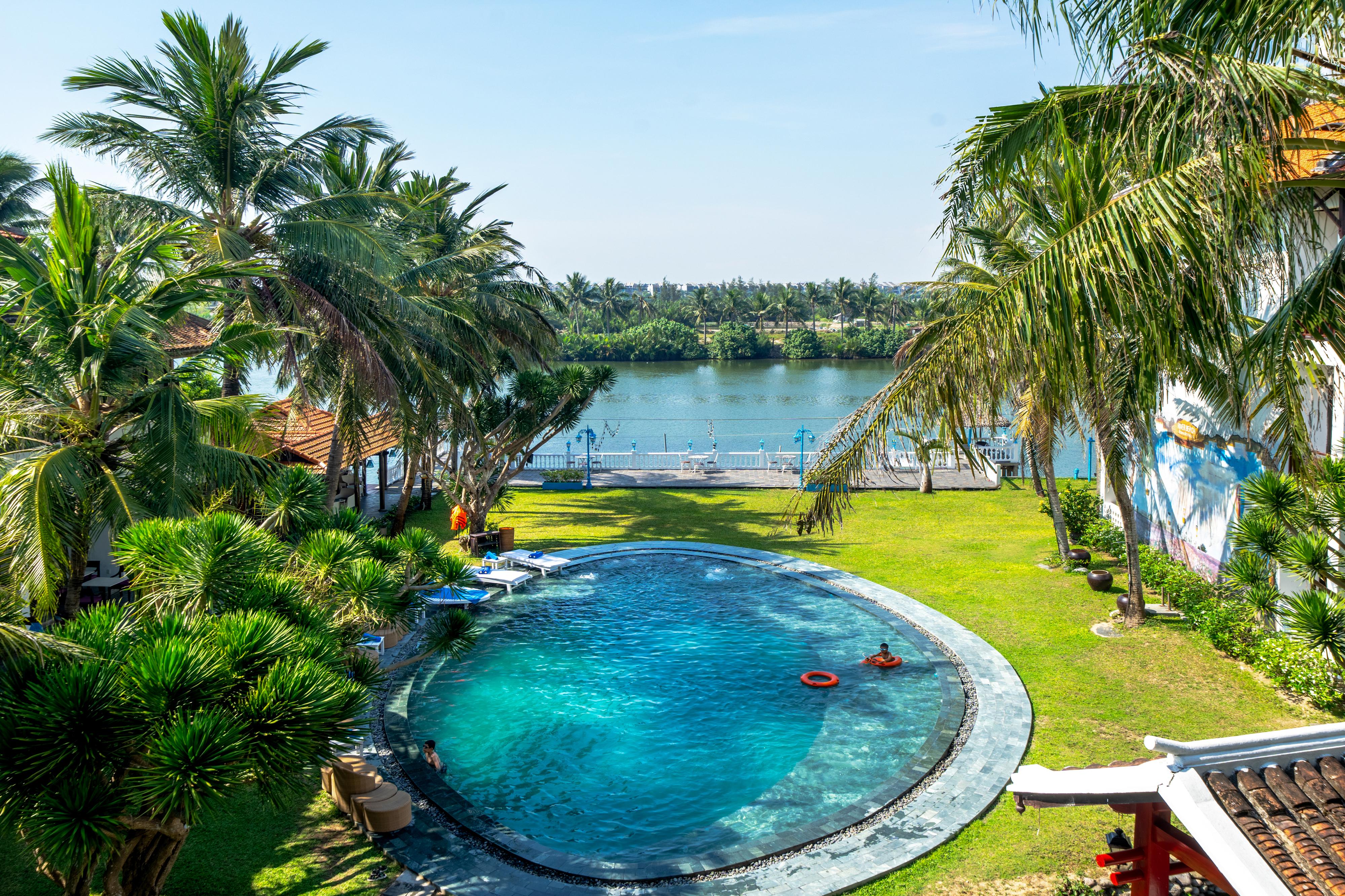 River Beach Resort & Residences Hoi An Exteriör bild