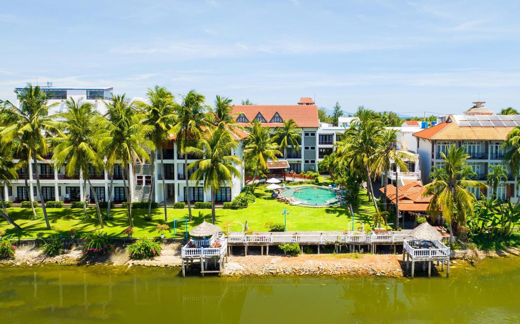 River Beach Resort & Residences Hoi An Exteriör bild